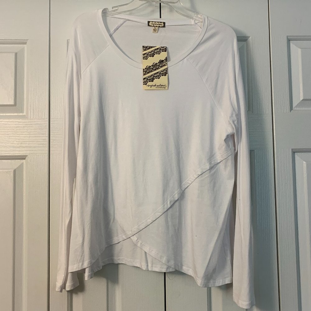 Eyeshadow- whitey top- size XL NEW